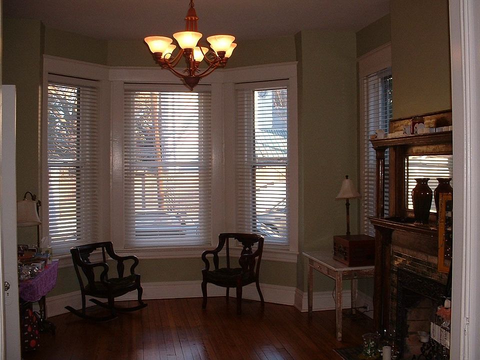 2nd image of 302 N Rowland St