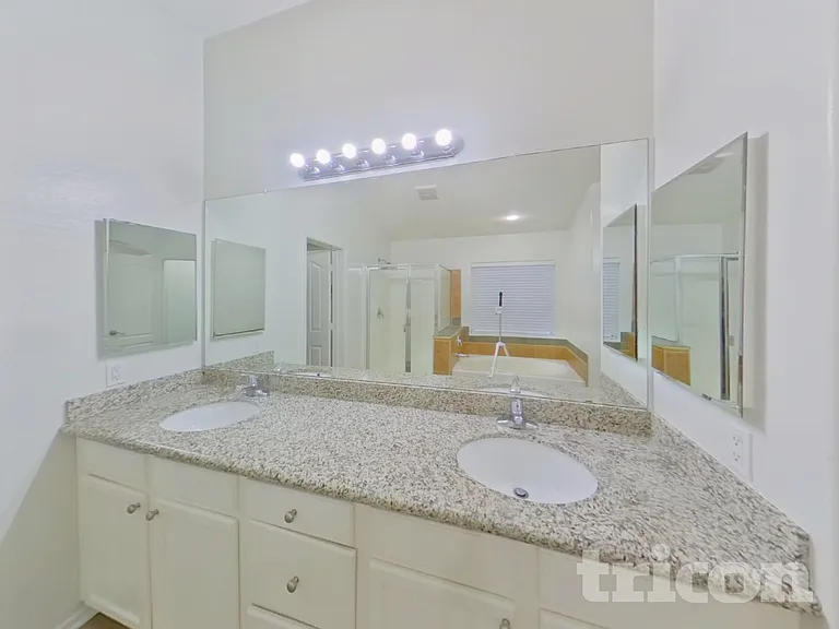 8529 W Hughes Dr — Photo 12