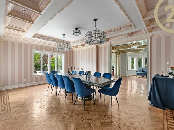 2723 Avenue P image 7 of 28