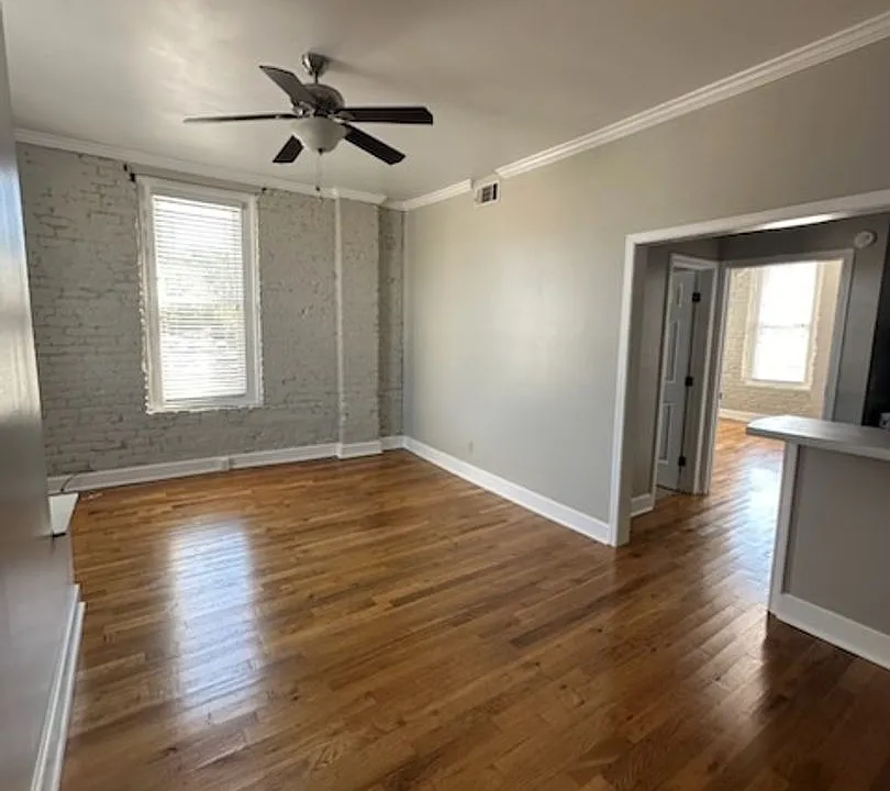 117 S Main St