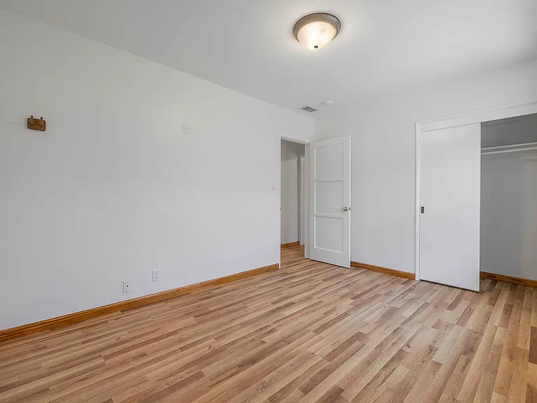 22826 Marjorie Ave — Photo 17