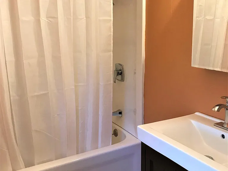 714 W Carroll St — Photo 12
