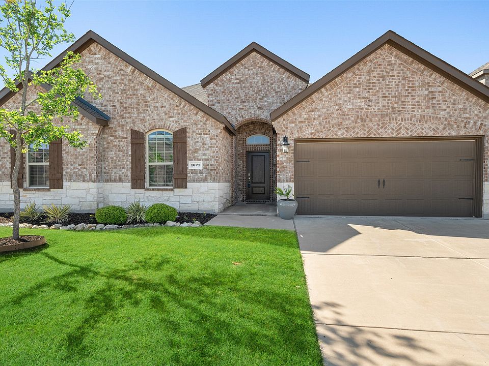 1st image of 1621 Tapadero Ln