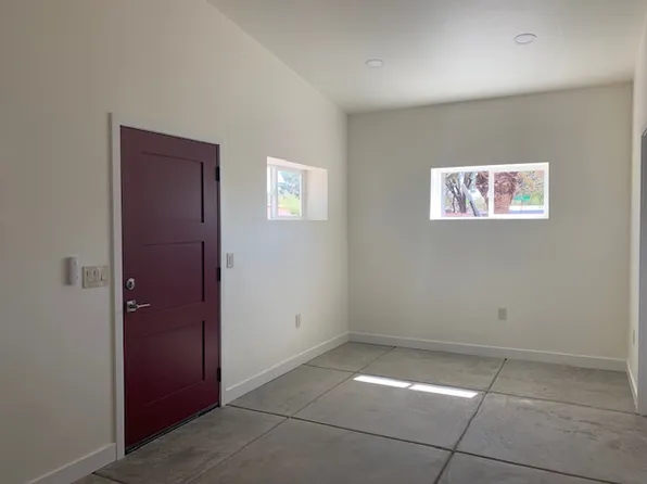 2009 N Calle Serena #2, Tucson, AZ 85712