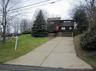 223 Waterman Rd, Clairton, PA 15025