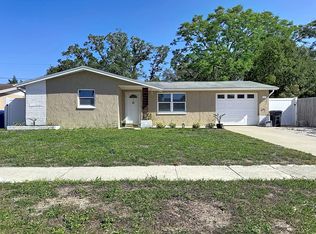 5913 Appletree Rd, Holiday, FL 34690