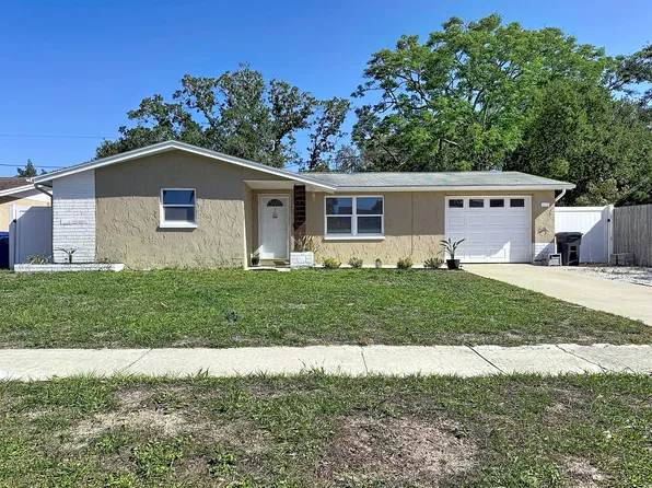 5913 Appletree Rd, Holiday, FL 34690