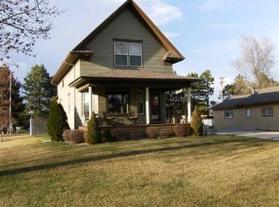 410 W Walnut St, Doniphan, NE 68832