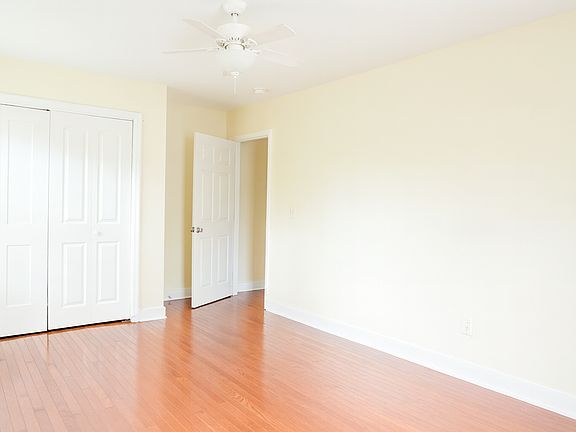 4th image of 61 Cooper St