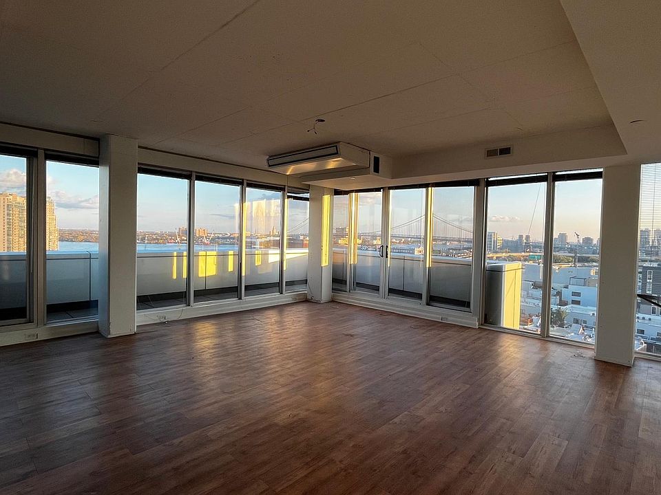 1st image of 210 Brown St Penthouse A