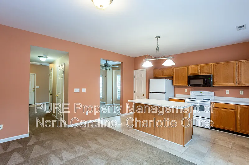 18040 Delmas Dr