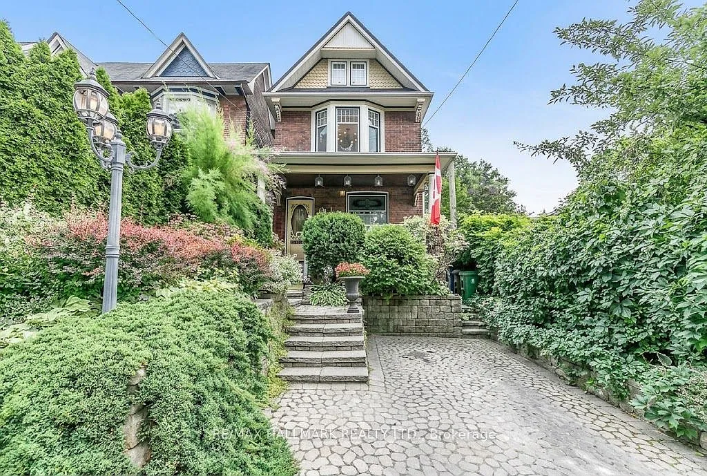 2 bed, $3,200 — Photo 1