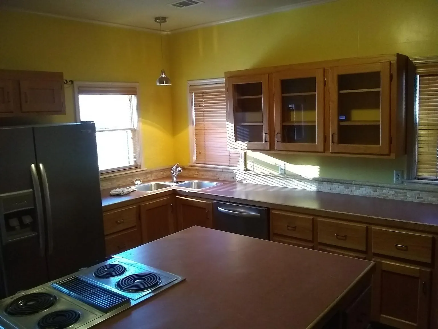 2 bed, 1430 sqft, $2,200 — Photo 2