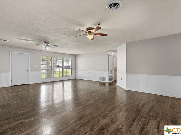 4th image of 1106 W 3rd St
