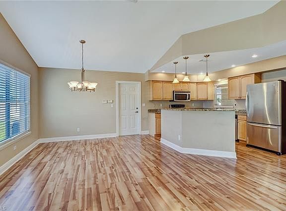 3rd image of 27455 Imperial Oaks Cir
