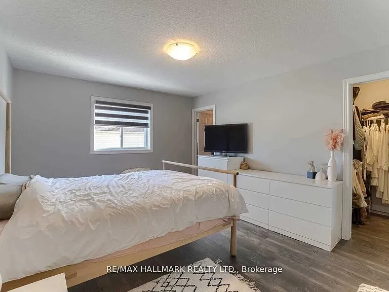 75 John Brabson Cres — Photo 11
