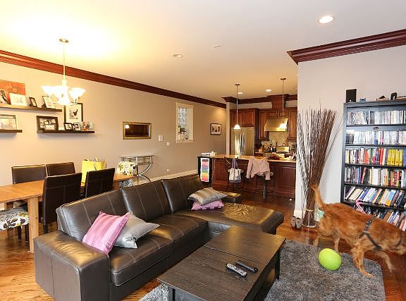 5th image of 1446 W Fullerton Ave #G06c