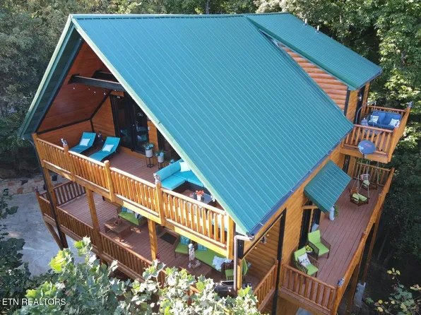 2184 Spence Mountain Loop, Sevierville, TN 37876