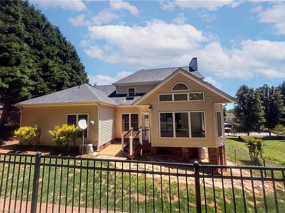 5th image of 6120 Tennyson Dr