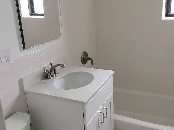 3rd image of 2170 Madison Ave APT 5H