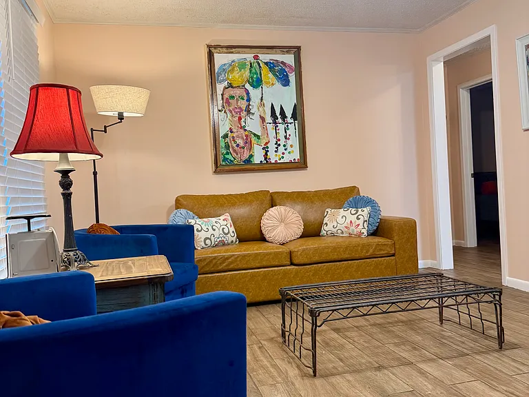 216 Camellia Dr — Photo 4