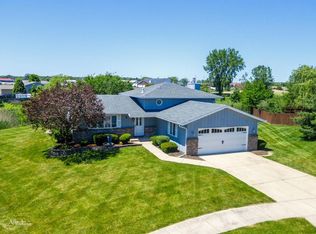 9765 W 135th Pl, Cedar Lake, IN 46303