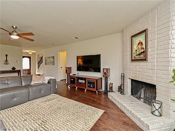 5th image of 11803 Carshalton Dr