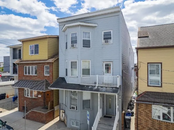80 Elm St, Newark City, NJ 07105