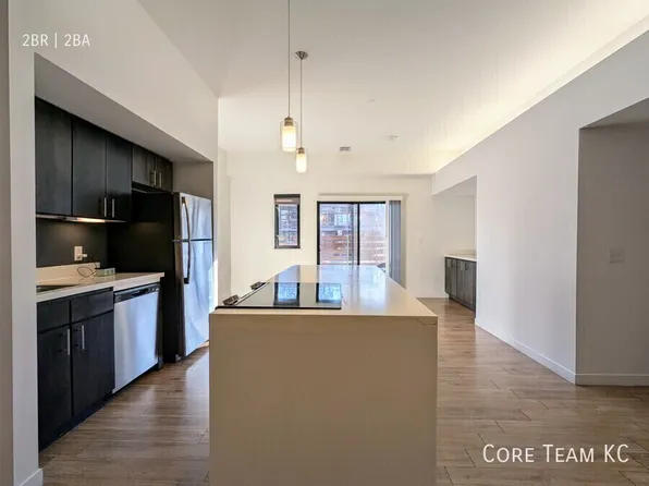 662 E 63rd St #103, Kansas City, MO 64110