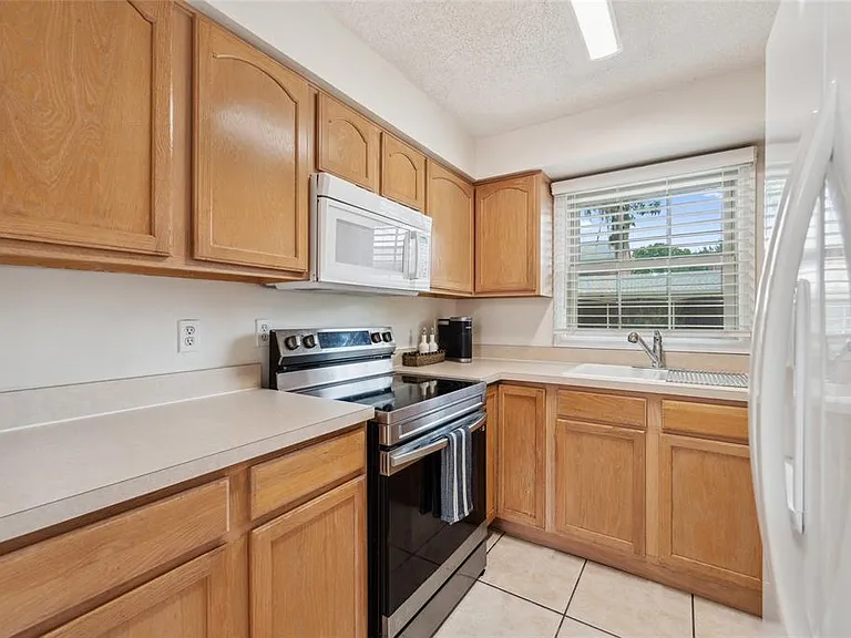 316 Georgetown Dr #316 — Photo 7