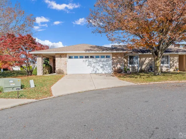 169A Laurel Plz, Monroe Township, NJ 08831