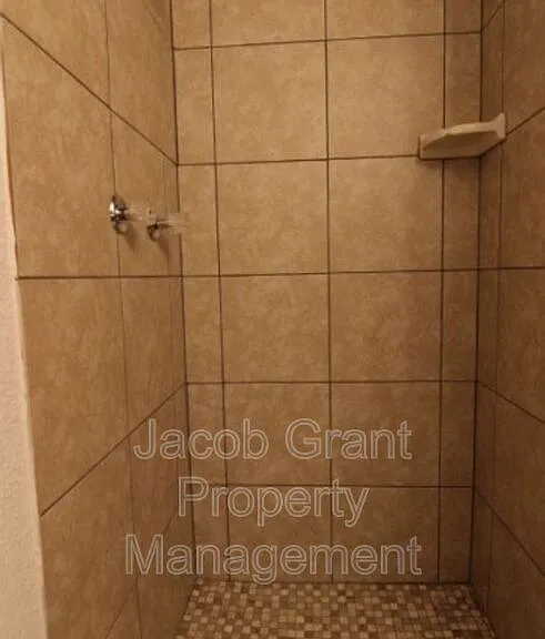 545 May St — Photo 10