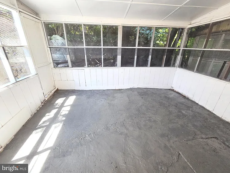 6653 Perry Ave — Photo 18