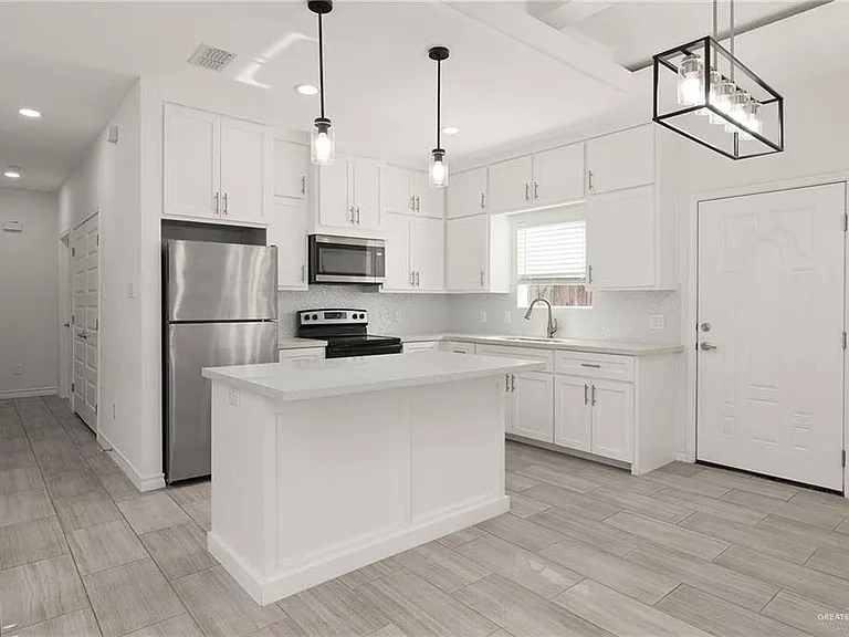 913 W Kohala Ave #3 — Photo 6