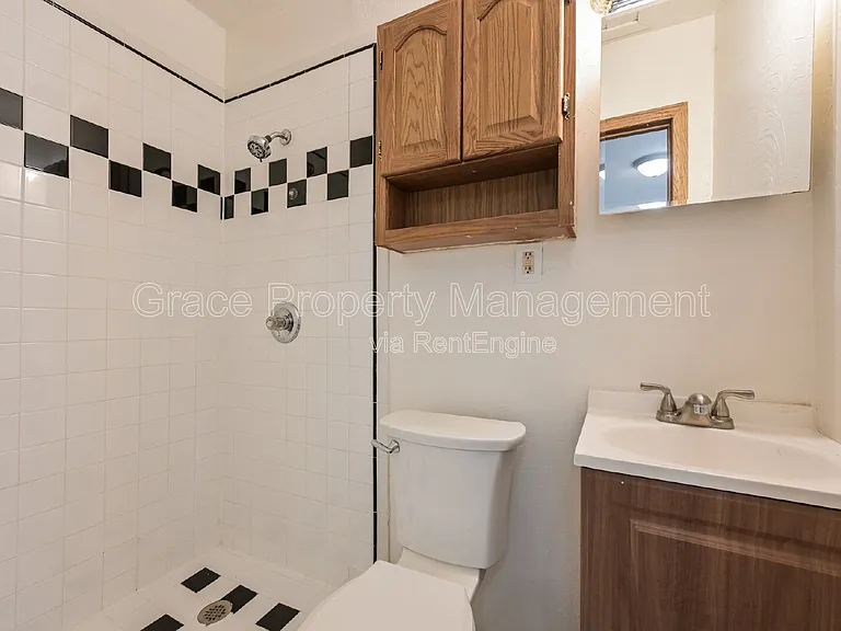9301 Ellen Ct — Photo 15