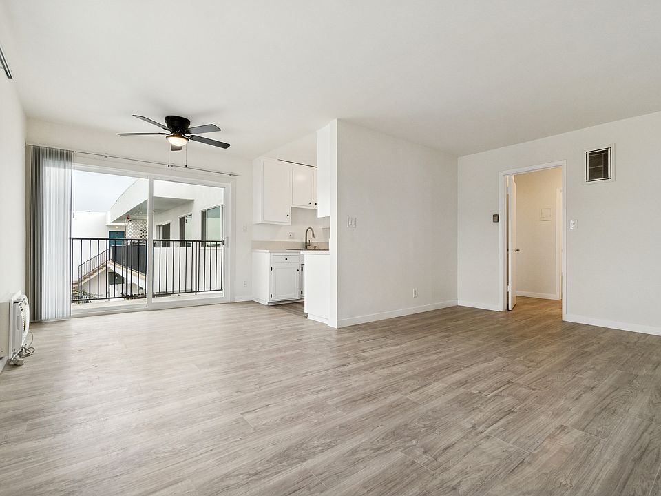 1st image of 16900 Parthenia St #19