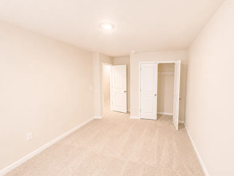 112 Holly Oak Ct — Photo 22