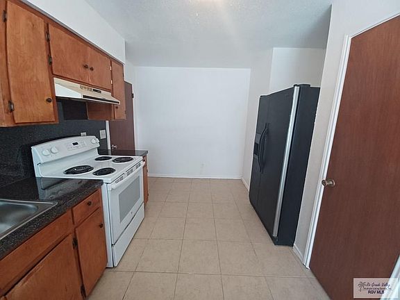 4th image of 2213 Hunter Dr