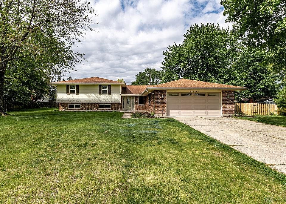 1st image of 8151 Beechcreek Dr