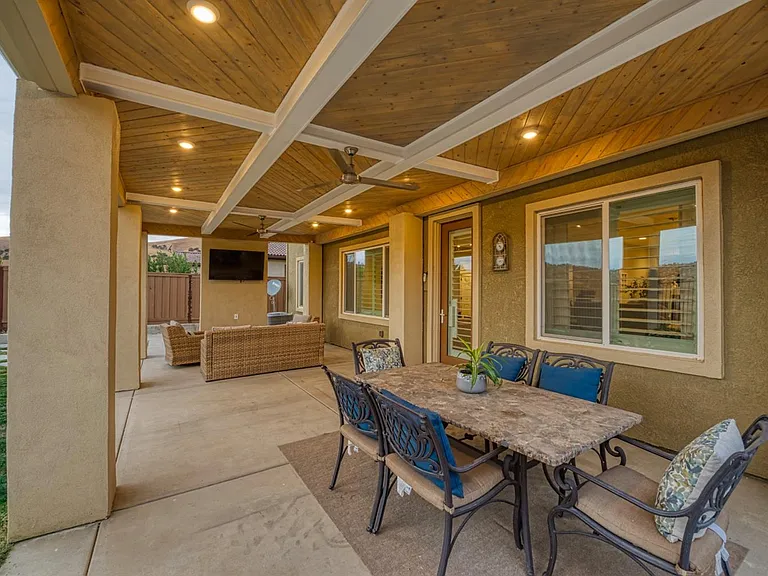 Cabernet Ct — Photo 6