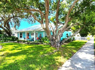 1600 Gulf Rd, Tarpon Springs, FL 34689