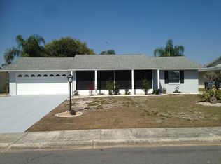 1513 N Lake Dr, Sun City Center, FL 33573