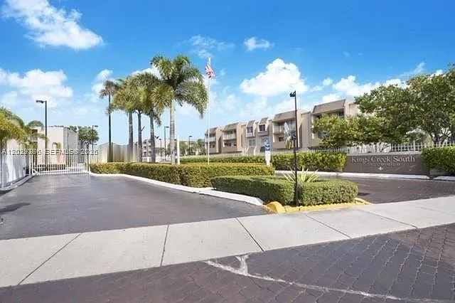 7747 SW 86th St #D-402 — Photo 1