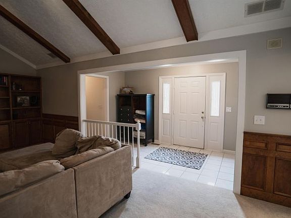 4th image of 2838 Acorn Ct