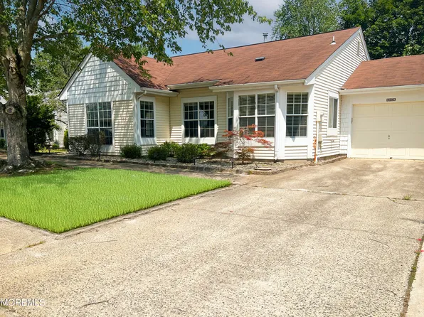 1047A Buckingham Drive, Manchester, NJ 08759