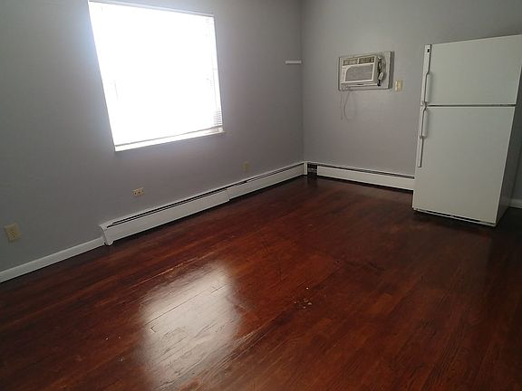 3rd image of 1205 Rutledge Ave APT 4