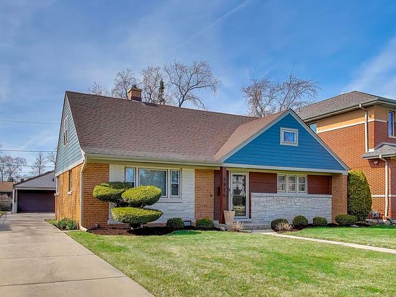 3rd image of 1916 Courtland Ave