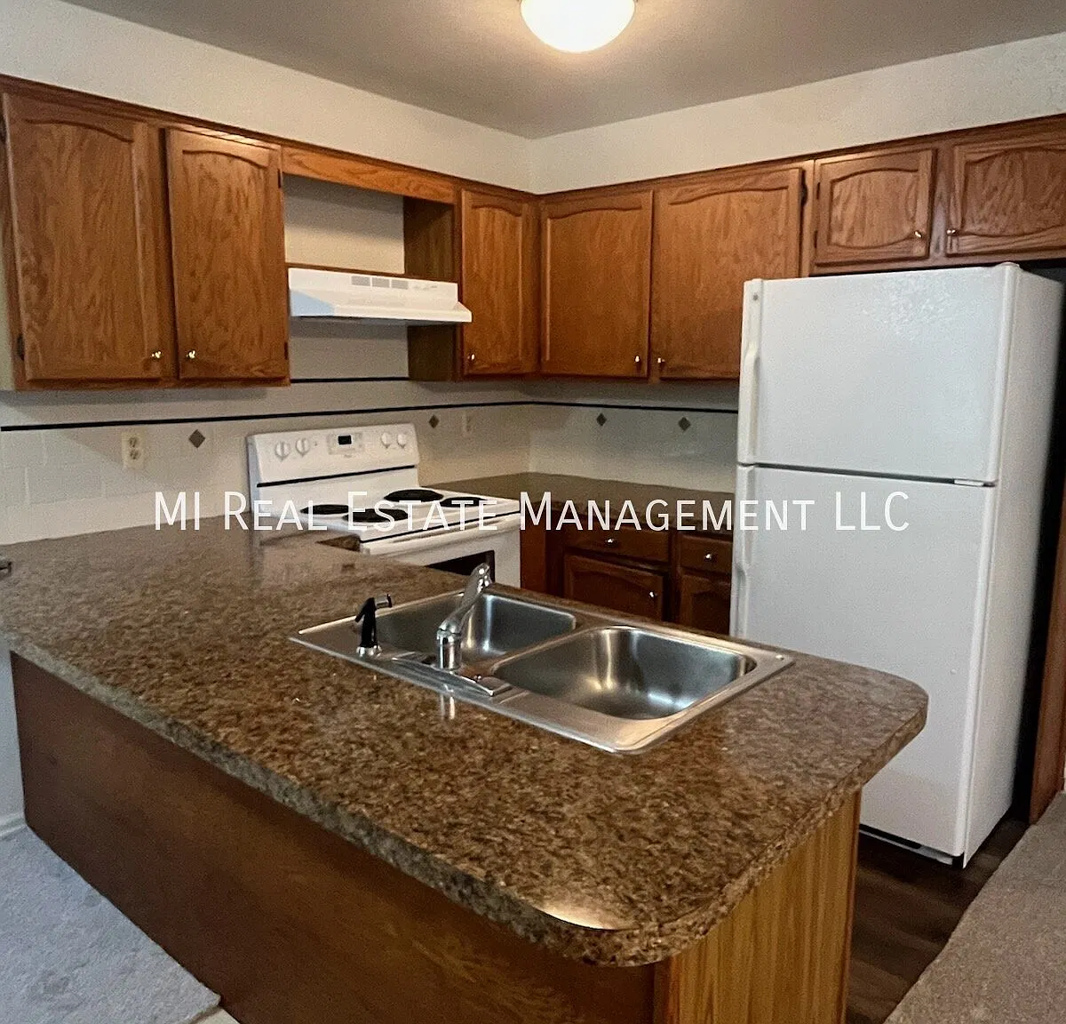 2 bed, 1.0 bath, 1000 sqft, $1,295 — Photo 3