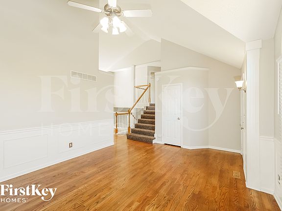 4th image of 17235 W 156th Ter