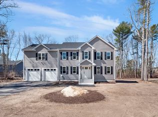 7 Chapel Rd, Mattapoisett, MA 02739
